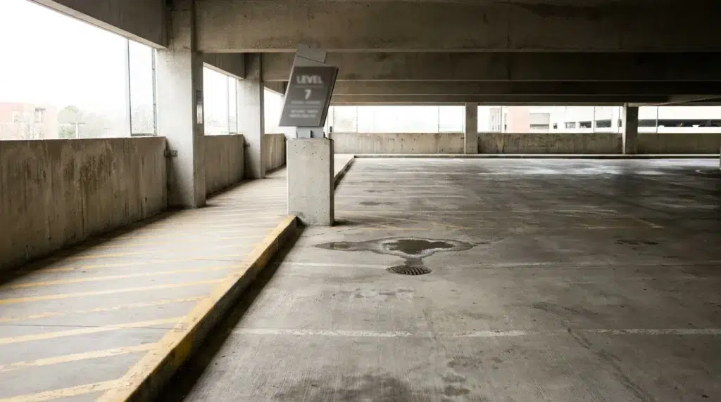 Who Is Responsible for a Slip and Fall in a Florida Parking Garage?